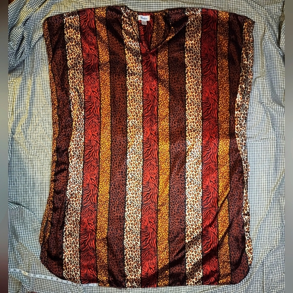 Winlar Dresses & Skirts - Silky Animal Print Kaftan